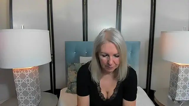 Snapshot of EricaTop chatting on 12, 2, 2026 EricaTop online show from 12, 2, 2026