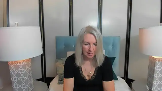 Snapshot of EricaTop chatting on 1, 3, 2026 EricaTop online show from 1, 3, 2026