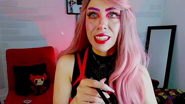 Snapshot of sky_girl1 chatting on 3, 10, 2025 sky girl1 online show from 3, 10, 2025