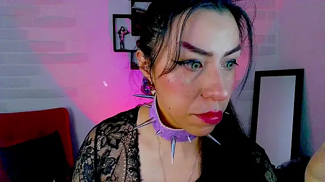 Snapshot of sky_girl1 chatting on 17, 10, 2025 sky girl1 online show from 17, 10, 2025