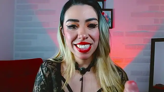 Snapshot of sky_girl1 chatting on 22, 10, 2025 sky girl1 online show from 22, 10, 2025