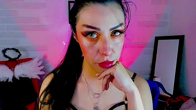 Snapshot of sky_girl1 chatting on 30, 10, 2025 sky girl1 online show from 30, 10, 2025