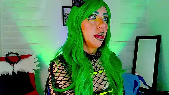 Snapshot of sky_girl1 chatting on 31, 10, 2025 sky girl1 online show from 31, 10, 2025