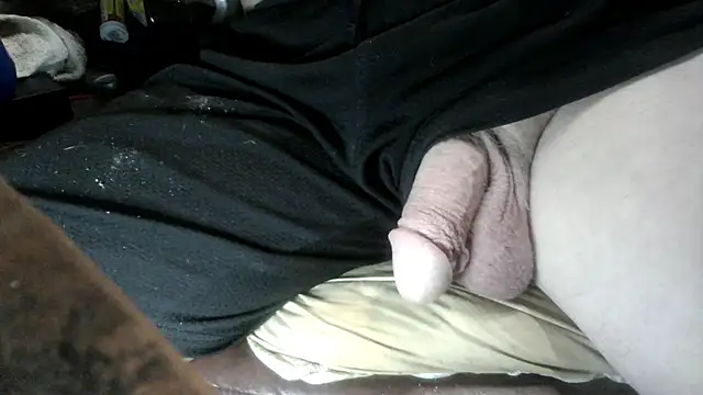 Snapshot of russtee chatting on 7, 4, 2026 russtee online show from 7, 4, 2026