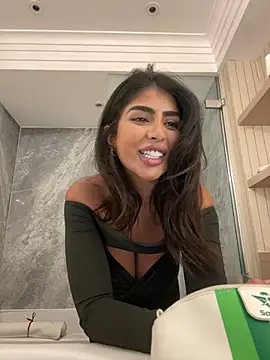 Snapshot of ArabicBarbie chatting on 2, 1, 2025 ArabicBarbie online show from 2, 1, 2025