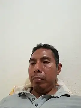 Snapshot of desnudo_Sexoxo chatting on 5, 2, 2025 desnudo Sexoxo online show from 5, 2, 2025