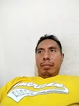 Snapshot of desnudo_Sexoxo chatting on 7, 3, 2025 desnudo Sexoxo online show from 7, 3, 2025