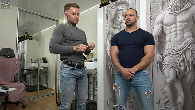 Snapshot of NickHOWLEN chatting on 2, 12, 2025 NickHOWLEN online show from 2, 12, 2025