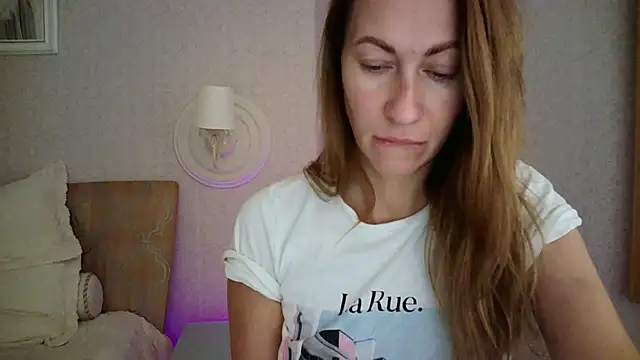 Luna Hoty online show from 21, 9, 2025