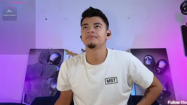 Snapshot of VikoHands chatting on 24, 2, 2026 VikoHands online show from 24, 2, 2026