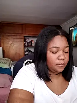 Snapshot of Daddys_girl1 chatting on 27, 9, 2025 Daddys girl1 online show from 27, 9, 2025