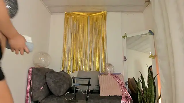 kirasofia online show from 11, 9, 2025