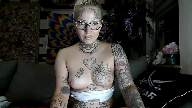 RoxxyInk online show from 8, 10, 2025