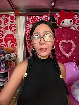 Snapshot of sweetieme chatting on 16, 4, 2026 sweetieme online show from 16, 4, 2026