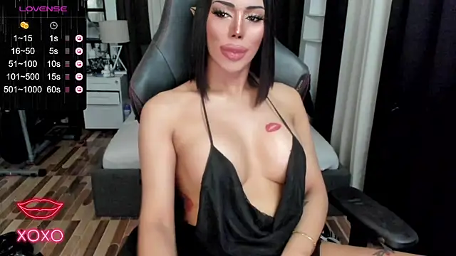 Snapshot of Forever_MissCandace chatting on 10, 3, 2025 Forever MissCandace online show from 10, 3, 2025