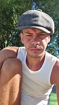 Snapshot of viraglaci18@xh chatting on 21, 9, 2025 viraglaci18xh online show from 21, 9, 2025