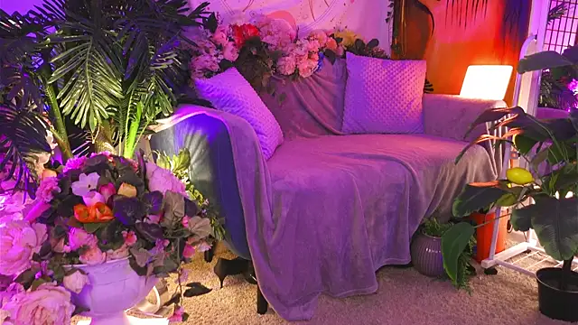 KristaBrooks online show from 6, 1, 2025