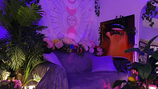 KristaBrooks online show from 4, 2, 2025