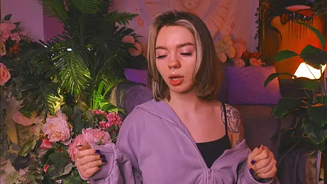 KristaBrooks online show from 22, 2, 2025