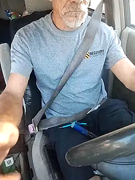 Snapshot of Biknight chatting on 17, 9, 2025 Biknight online show from 17, 9, 2025