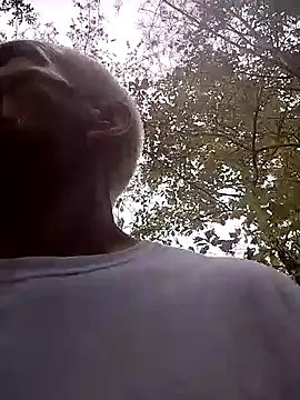 Snapshot of Biknight chatting on 25, 9, 2025 Biknight online show from 25, 9, 2025