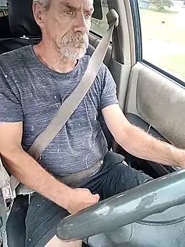 Snapshot of Biknight chatting on 10, 10, 2025 Biknight online show from 10, 10, 2025