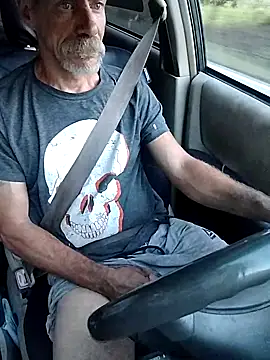 Snapshot of Biknight chatting on 13, 10, 2025 Biknight online show from 13, 10, 2025