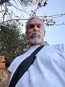 Snapshot of Biknight chatting on 21, 10, 2025 Biknight online show from 21, 10, 2025