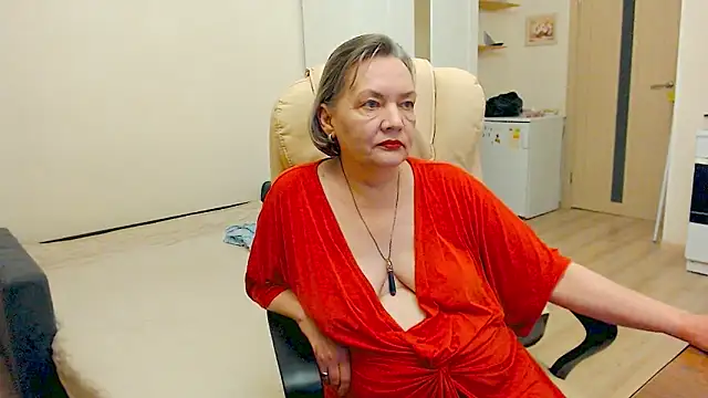 Snapshot of MomJaneSex chatting on 22, 10, 2025 MomJaneSex online show from 22, 10, 2025