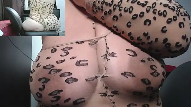 Snapshot of zoe_hotxxx chatting on 11, 1, 2025 zoe hotxxx online show from 11, 1, 2025