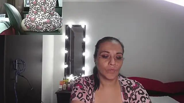 Snapshot of zoe_hotxxx chatting on 25, 1, 2025 zoe hotxxx online show from 25, 1, 2025