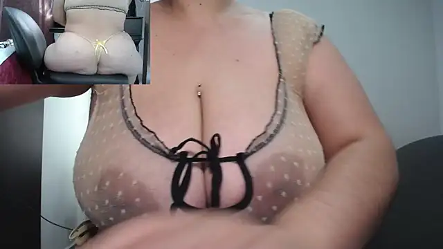 Snapshot of zoe_hotxxx chatting on 25, 1, 2025 zoe hotxxx online show from 25, 1, 2025
