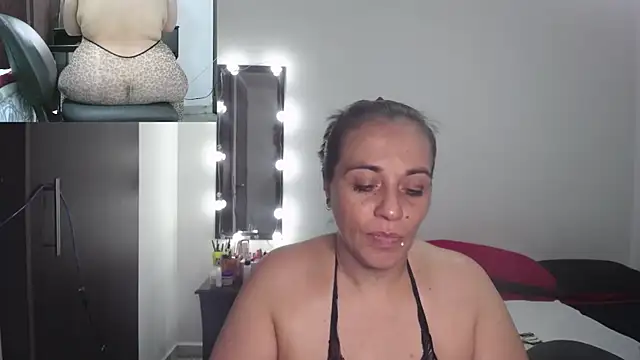 Snapshot of zoe_hotxxx chatting on 5, 3, 2025 zoe hotxxx online show from 5, 3, 2025