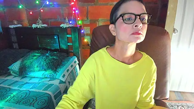 BrianaGarner online show from 22, 3, 2026