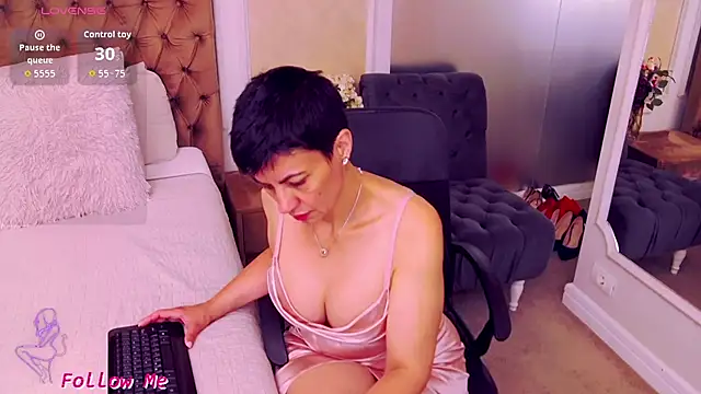 Snapshot of BustyPenellope chatting on 26, 6, 2026 BustyPenellope online show from 26, 6, 2026