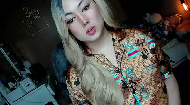 HOTnWILDalice online show from 30, 12, 2024