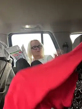 Snapshot of SugarTits199869 chatting on 1, 11, 2025 SugarTits199869 online show from 1, 11, 2025