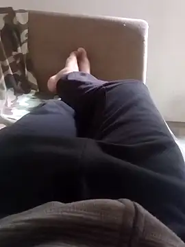 Snapshot of garoto1997 chatting on 31, 10, 2025 garoto1997 online show from 31, 10, 2025