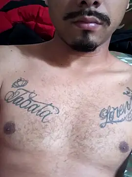 Snapshot of garoto1997 chatting on 14, 11, 2025 garoto1997 online show from 14, 11, 2025