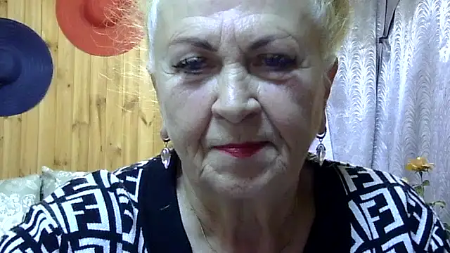 Snapshot of Emma52610 chatting on 5, 10, 2025 Emma52610 online show from 5, 10, 2025