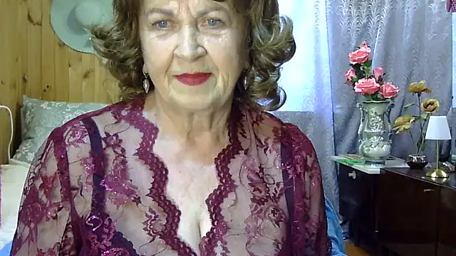 Snapshot of Emma52610 chatting on 24, 6, 2026 Emma52610 online show from 24, 6, 2026