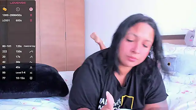 Snapshot of DannaaMeliza chatting on 20, 9, 2025 DannaaMeliza online show from 20, 9, 2025
