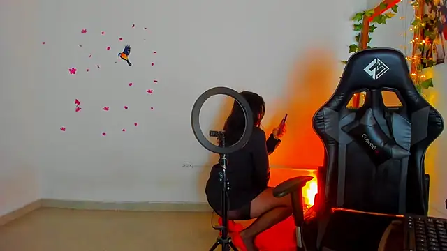 Susan Foxx online show from 16, 11, 2025