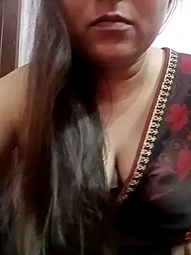 Snapshot of naughtymadam chatting on 2, 12, 2024 naughtymadam online show from 2, 12, 2024