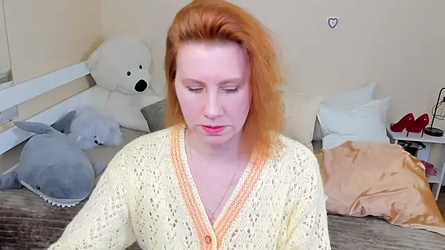FoxySophia online show from 4, 1, 2025