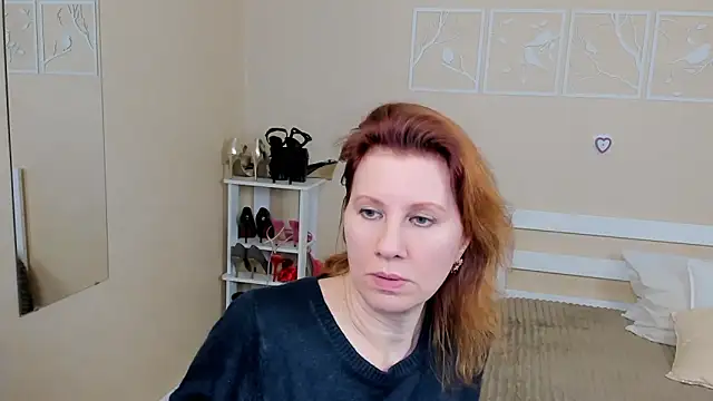 FoxySophia online show from 18, 2, 2025