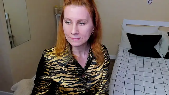 FoxySophia online show from 26, 9, 2025