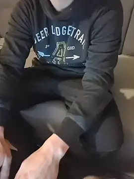 Snapshot of ShyGuyWannaTry chatting on 11, 11, 2025 ShyGuyWannaTry online show from 11, 11, 2025