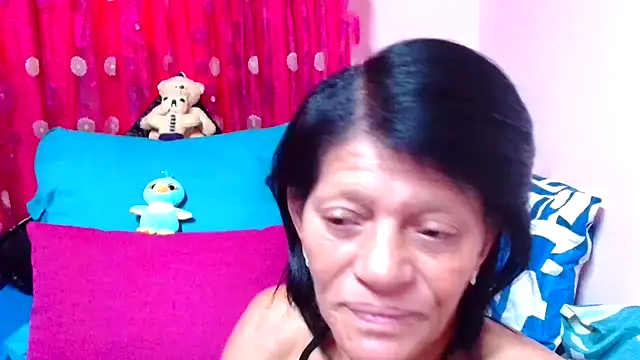 Snapshot of SLUTTYROXY chatting on 25, 10, 2025 SLUTTYROXY online show from 25, 10, 2025