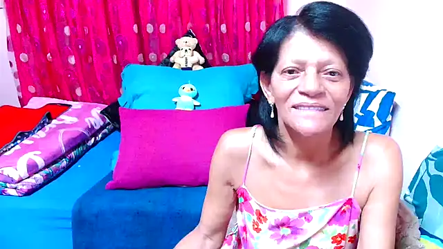 Snapshot of SLUTTYROXY chatting on 25, 10, 2025 SLUTTYROXY online show from 25, 10, 2025
